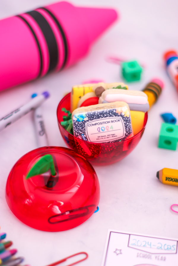 Mini Back-to-School Cookie Set in Apple-Shaped Container